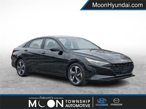 Used 2023 Hyundai Elantra SEL w/ Convenience Package image 1