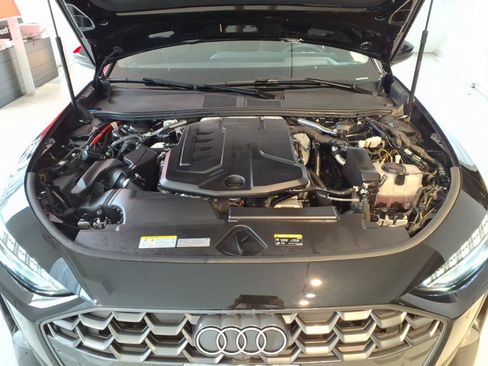 Used 2025 Audi A5 2.0T Premium Plus w/ Premium Plus AWD/4WD image 26