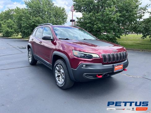 Used 2021 Jeep Cherokee Trailhawk image 1