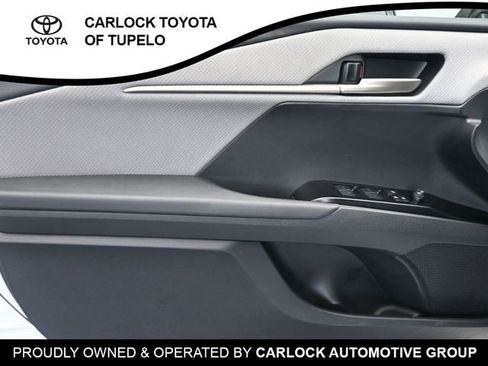 Used 2025 Toyota Camry SE image 23