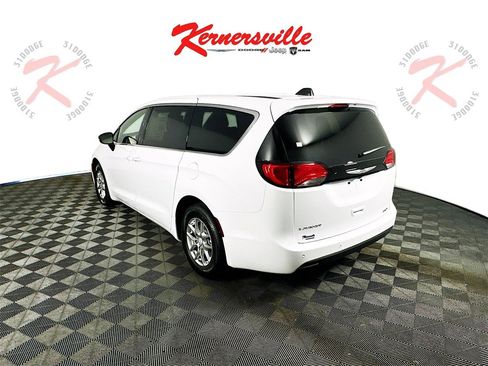 New 2026 Chrysler Voyager LX image 5