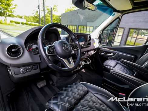 Used 2023 Mercedes-Benz Sprinter 3500 image 12