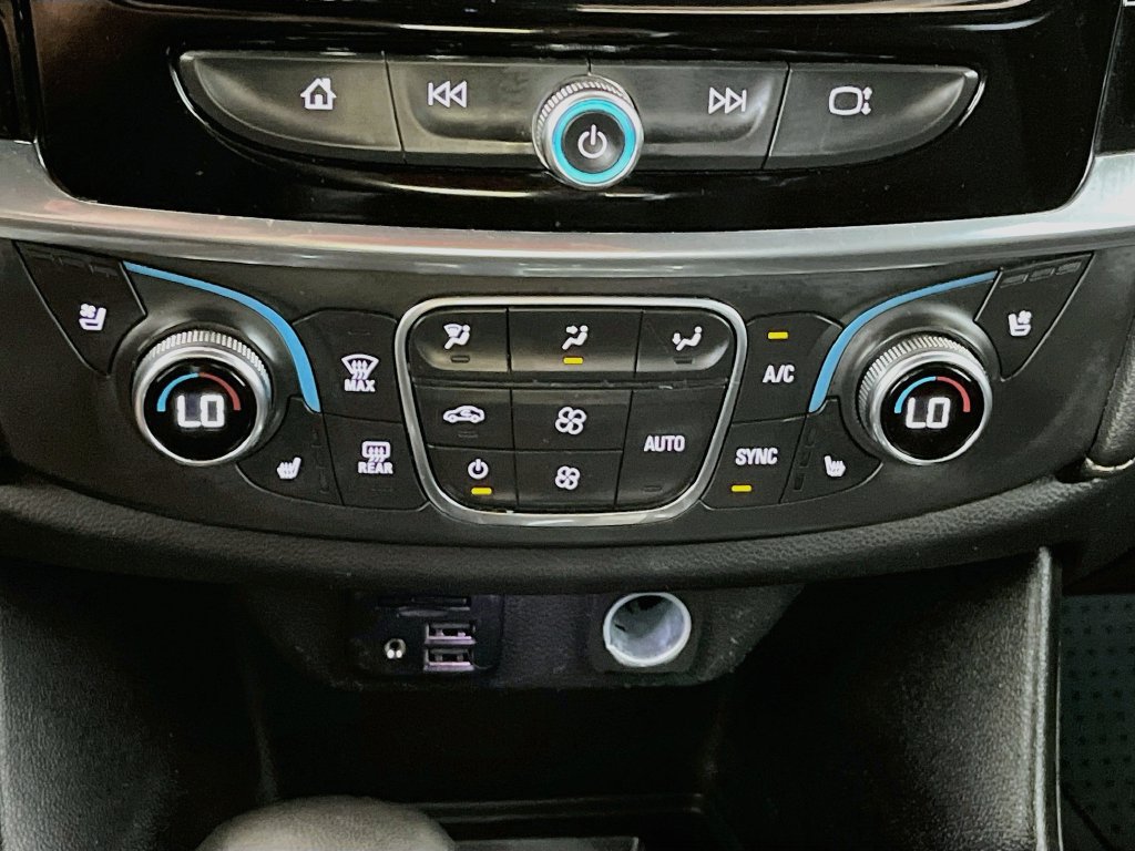 Used 2023 Chevrolet Traverse Premier w/ Redline Edition AWD/4WD image 16