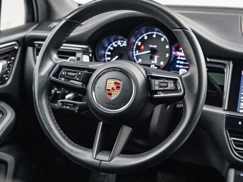 Certified 2022 Porsche Macan S image 20