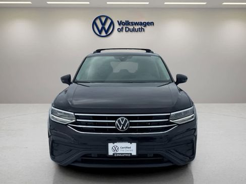 Certified 2024 Volkswagen Tiguan SE image 8