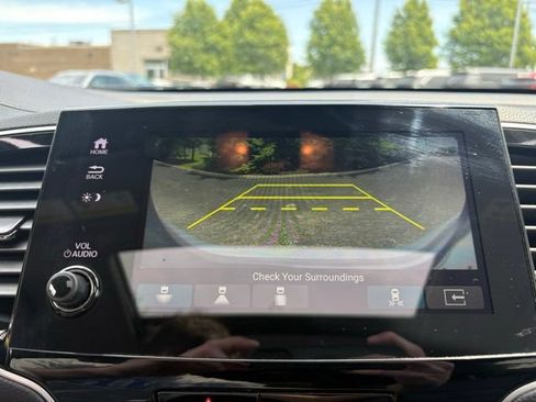 Used 2022 Honda Pilot Touring image 37