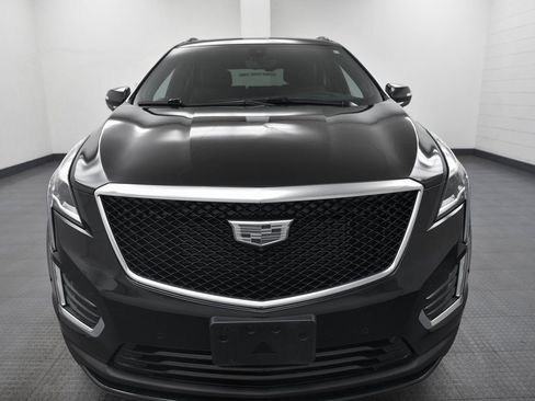 Used 2022 Cadillac XT5 Sportv image 2