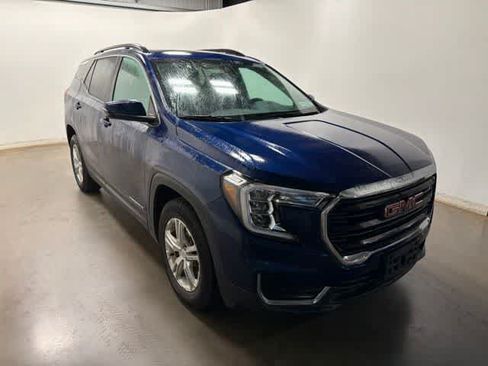 Used 2023 GMC Terrain SLE w/ Driver Convenience Package AWD/4WD image 5