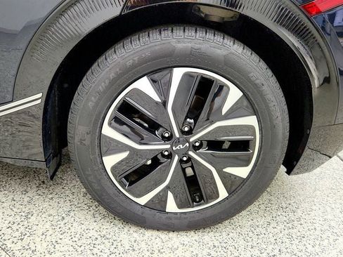 Used 2023 Kia EV6 Wind RWD image 9