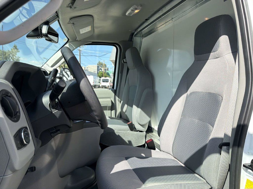 New 2027 Ford E-450 and Econoline 450 Super Duty w/ Interior Upgrade Package RWD image 29
