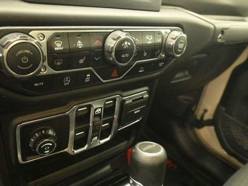 Used 2020 Jeep Gladiator Sport w/ Quick Order Package 24S AWD/4WD image 16
