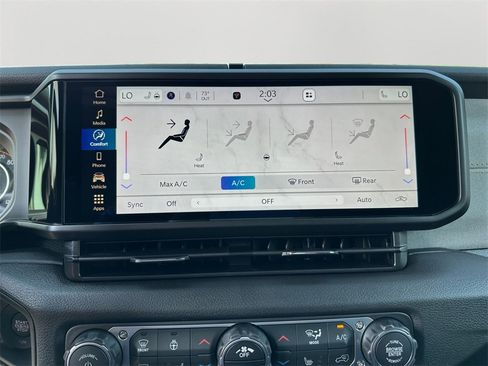 New 2025 Jeep Gladiator Sport image 22