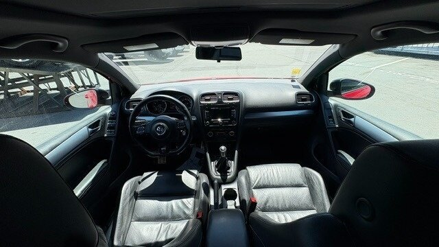 Used 2013 Volkswagen Golf R 4-Door AWD/4WD image 17