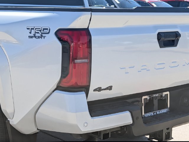Used 2024 Toyota Tacoma TRD Sport w/ TRD Sport Upgrade Package AWD/4WD image 8