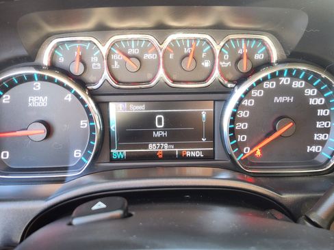 Used 2018 Chevrolet Silverado 1500 LT w/ All Star Edition image 26