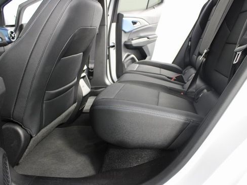 Used 2024 Chevrolet Equinox EV LT image 18