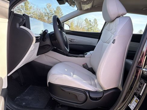 New 2026 Hyundai Tucson SE image 13