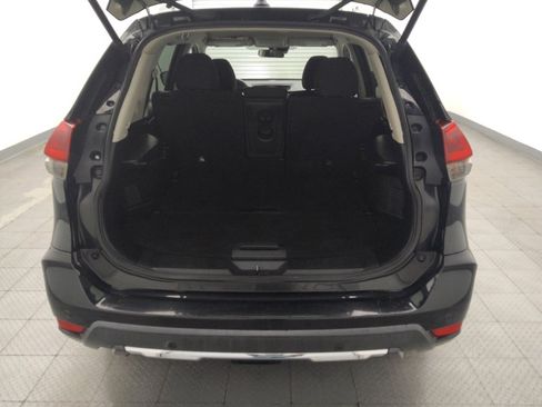 Used 2020 Nissan Rogue SV FWD image 29
