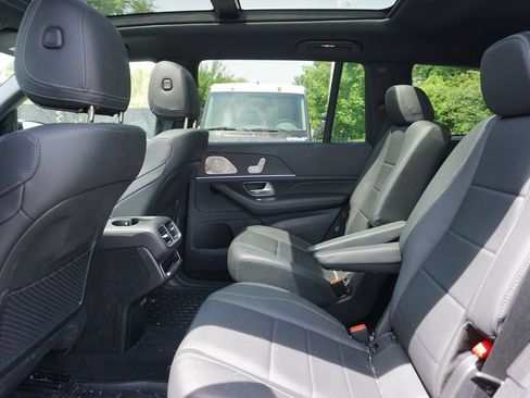 Certified 2025 Mercedes-Benz GLS 450 4MATIC image 10