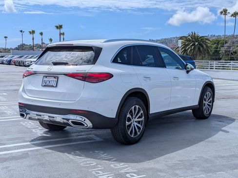 Used 2026 Mercedes-Benz GLC 300 4MATIC image 5