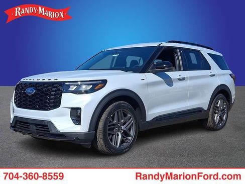 New 2026 Ford Explorer ST-Line RWD image 1