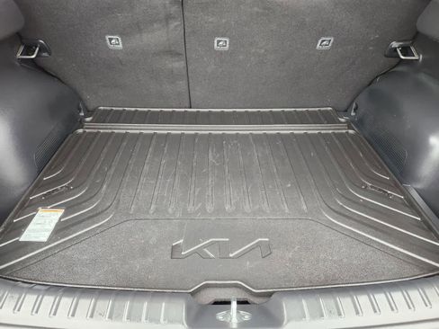 Certified 2024 Kia Niro EX FWD image 30