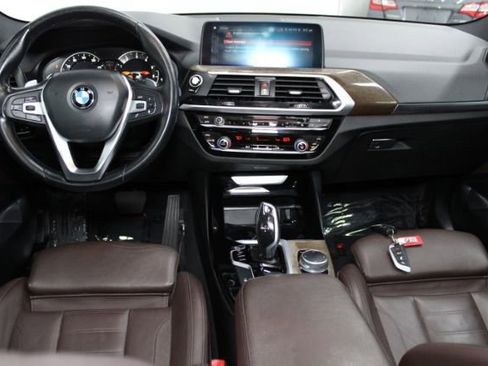 Used 2019 BMW X3 sDrive30i w/ Convenience Package RWD image 2