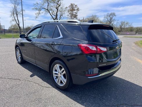 Used 2018 Chevrolet Equinox Premier image 4