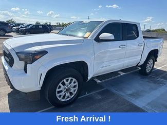 Used 2024 Toyota Tacoma SR5 RWD video 1