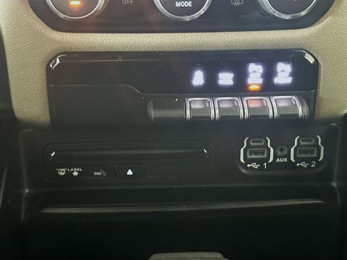 Used 2019 RAM 1500 Laramie RWD image 26