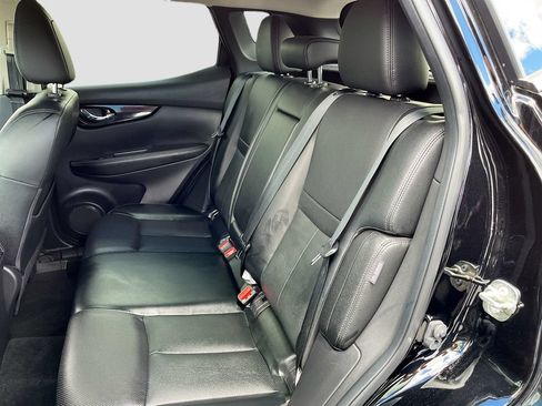 Used 2022 Nissan Rogue Sport SL AWD/4WD image 24