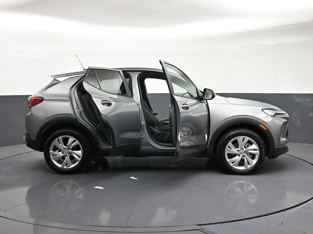 Certified 2026 Buick Encore GX Preferred AWD/4WD image 33