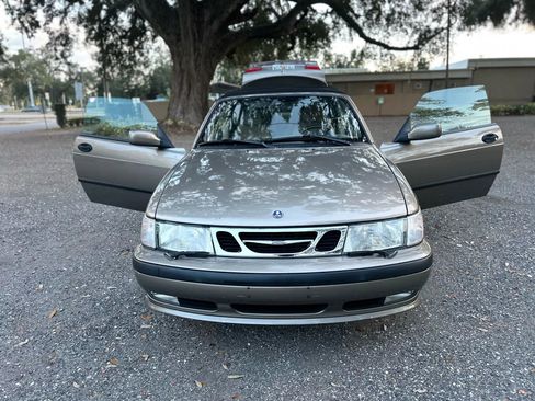 Used 2002 Saab 9-3 SE image 2