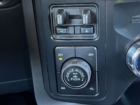 New 2025 Ford F150 Lariat w/ Equipment Group 501A Mid image 38