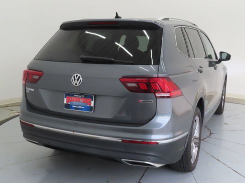 Used 2021 Volkswagen Tiguan SEL AWD/4WD image 3