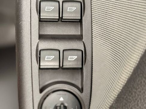 Used 2014 Ford Focus SE FWD image 11