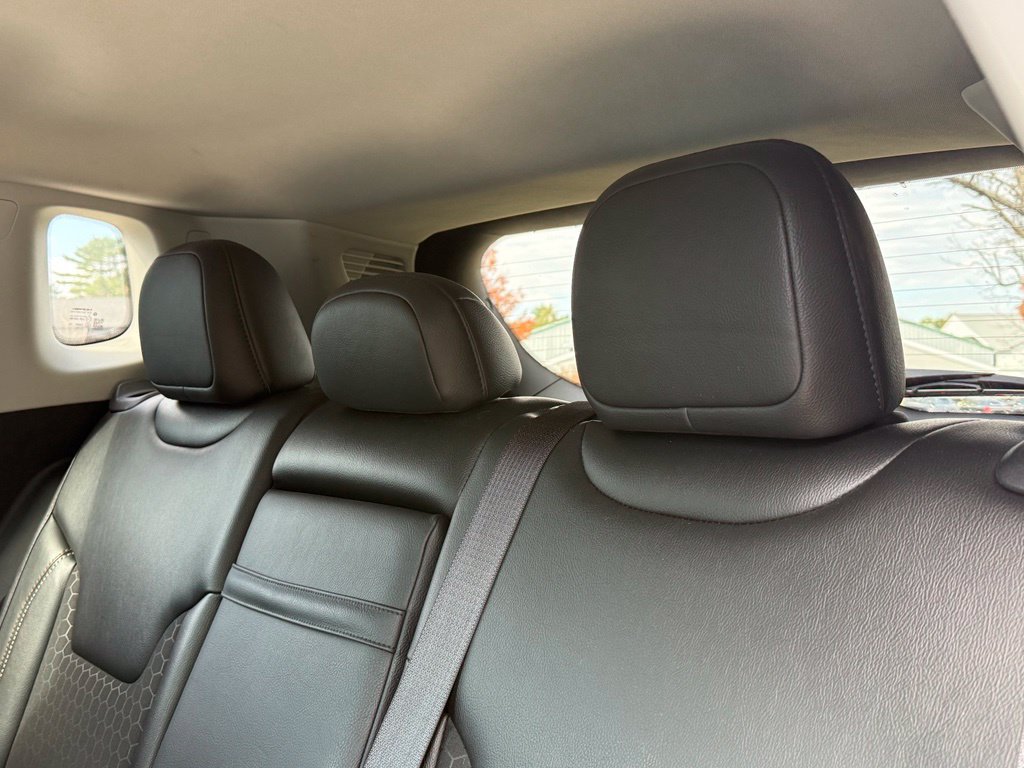 Used 2019 Jeep Compass Latitude w/ Cold Weather Group AWD/4WD image 20