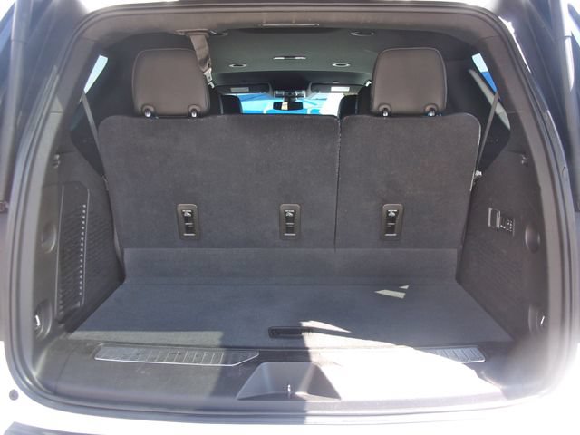 Used 2021 Chevrolet Tahoe Z71 w/ Luxury Package AWD/4WD image 30