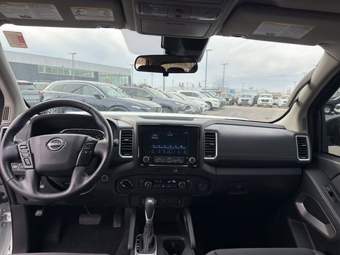 Certified 2022 Nissan Frontier SV image 28