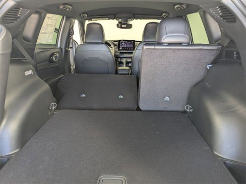 New 2026 Jeep Compass Latitude image 27