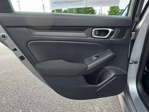 Used 2023 Honda Civic Sport image 17