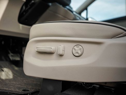 New 2026 Honda Odyssey Touring image 21