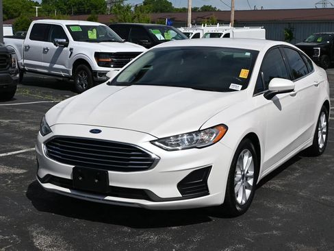 Certified 2020 Ford Fusion SE FWD image 5