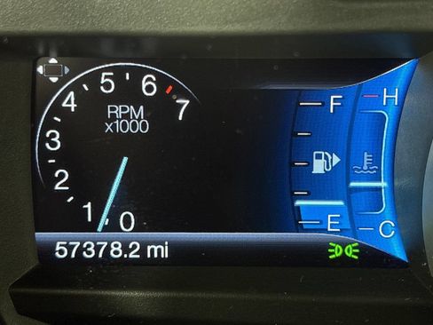 Used 2014 Ford Explorer XLT w/ Equipment Group 201A FWD image 23