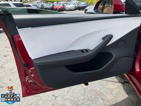 Used 2025 Tesla Model 3 Long Range AWD/4WD image 23
