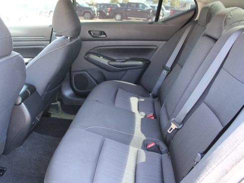 Used 2024 Nissan Altima 2.5 SV w/ SV Premium Package FWD image 35