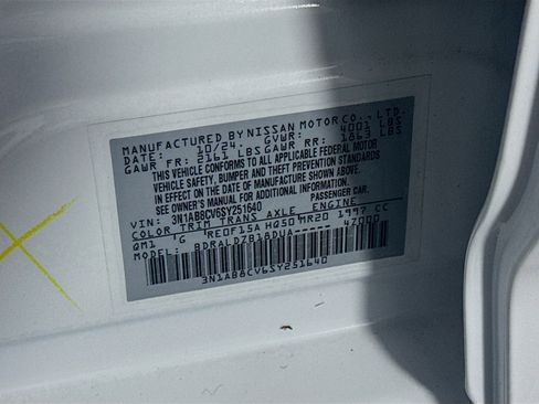 Used 2025 Nissan Sentra SV FWD image 40
