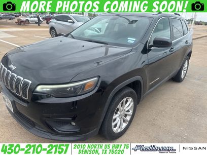 Used 2019 Jeep Cherokee Latitude w/ Popular Appearance Group