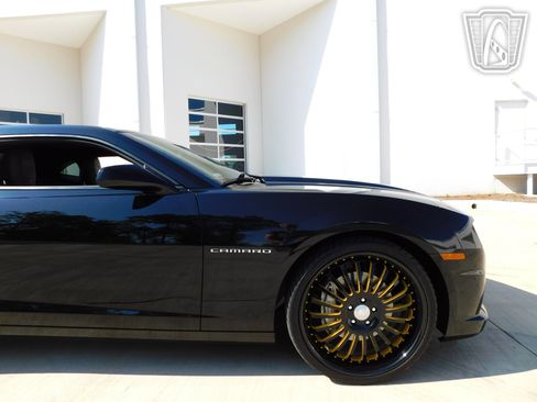Used 2013 Chevrolet Camaro SS w/ RS Package RWD image 34