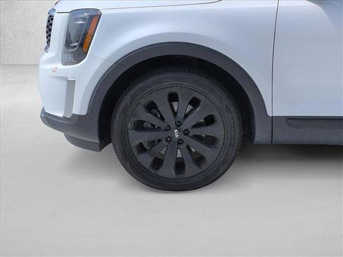 Used 2020 Kia Telluride EX w/ EX Premium Package AWD/4WD image 14